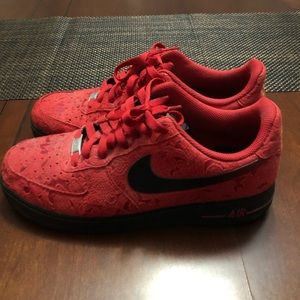 Nike Sneakers - Men’s size 10